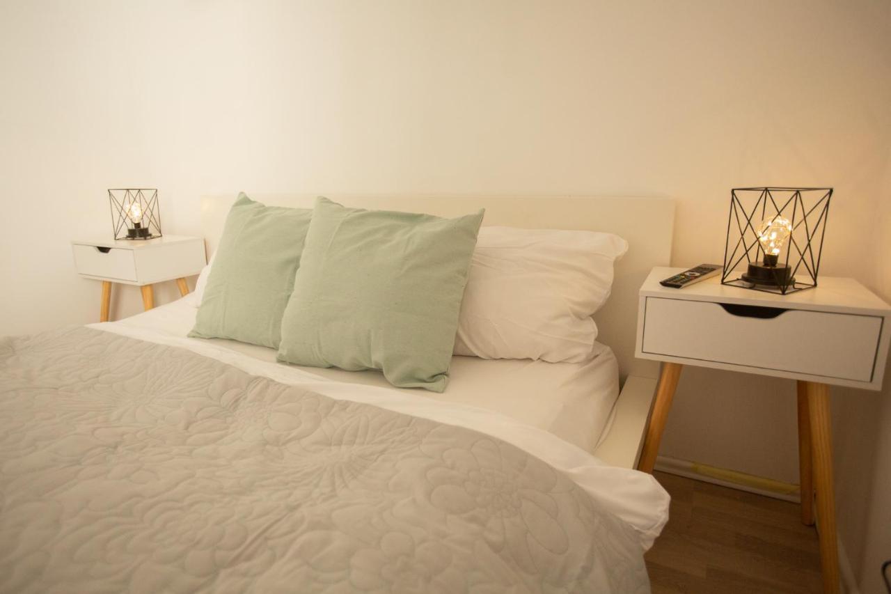 Neu Innenstadt Altstadt Apartment In Top Lage Von Koln Eksteriør bilde